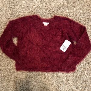 SOLD! Billabong NWT cropped sweater